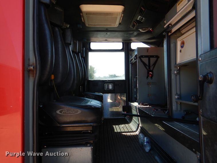 image for item HK9506 1998 Pierce  pumper fire truck