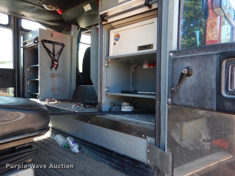 image for item HK9506 1998 Pierce  pumper fire truck