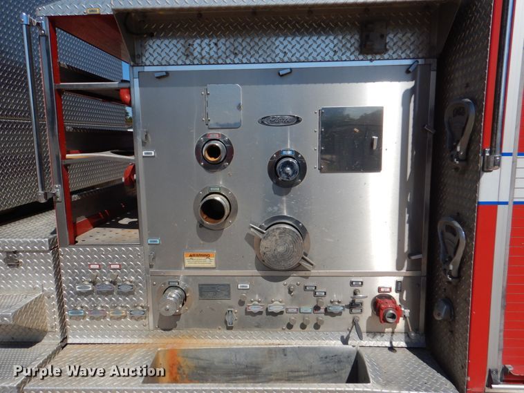 image for item HK9506 1998 Pierce  pumper fire truck