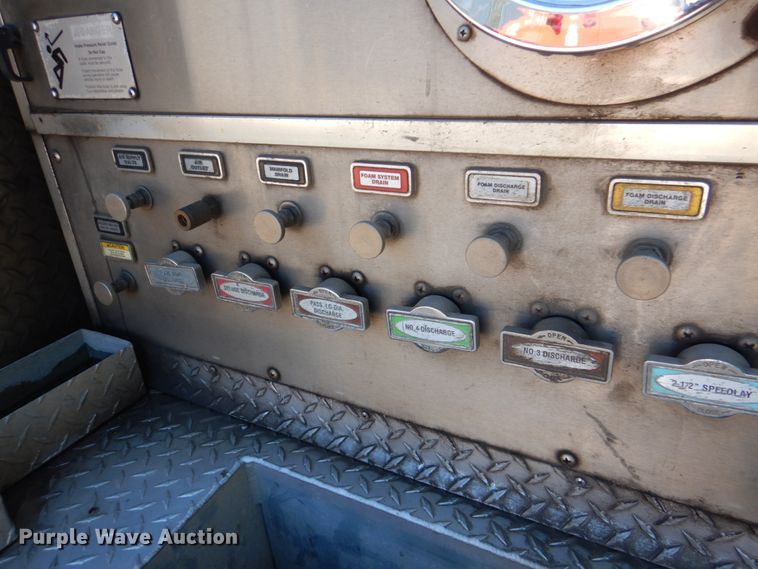 image for item HK9506 1998 Pierce  pumper fire truck