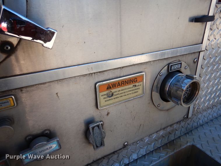 image for item HK9506 1998 Pierce  pumper fire truck