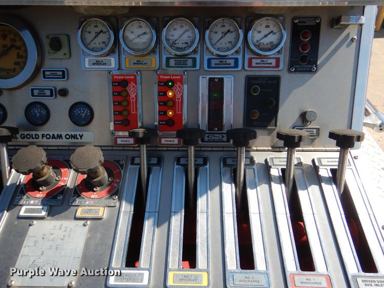 image for item HK9506 1998 Pierce  pumper fire truck