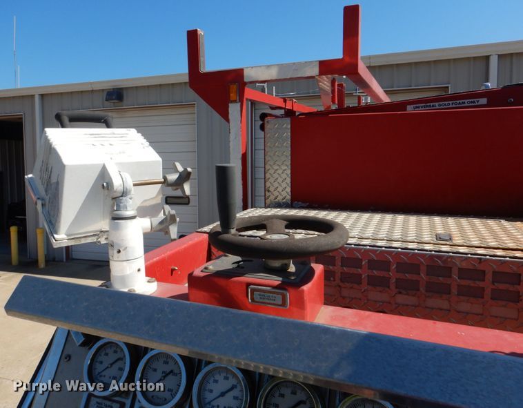 image for item HK9506 1998 Pierce  pumper fire truck