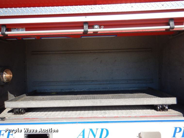 image for item HK9506 1998 Pierce  pumper fire truck