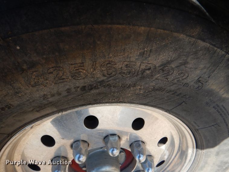 image for item HK9506 1998 Pierce  pumper fire truck