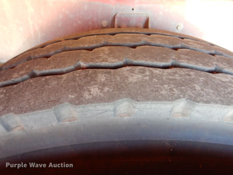 image for item HK9506 1998 Pierce  pumper fire truck