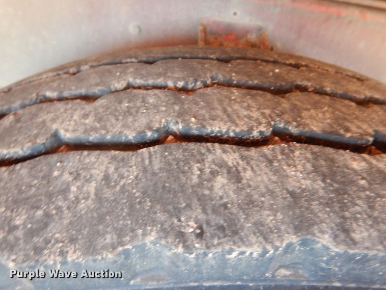 image for item HK9506 1998 Pierce  pumper fire truck