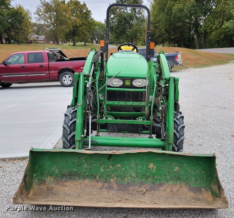 image for item HM9254 2007 John Deere 4320  tractor