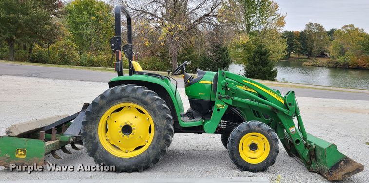 image for item HM9254 2007 John Deere 4320  tractor