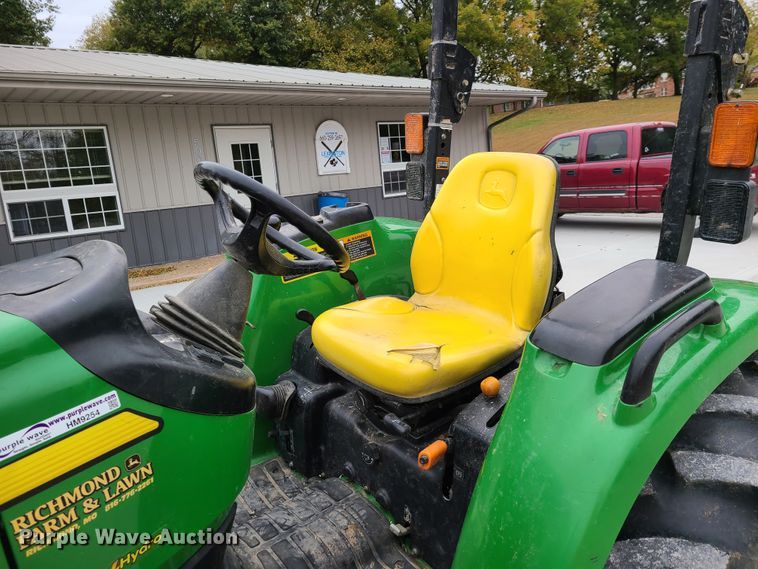 image for item HM9254 2007 John Deere 4320  tractor
