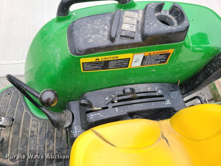 image for item HM9254 2007 John Deere 4320  tractor
