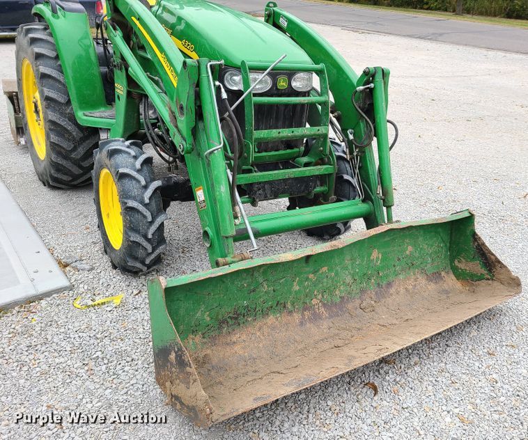 image for item HM9254 2007 John Deere 4320  tractor
