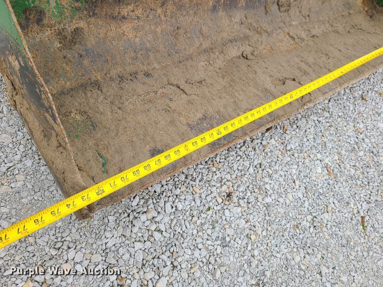 image for item HM9254 2007 John Deere 4320  tractor