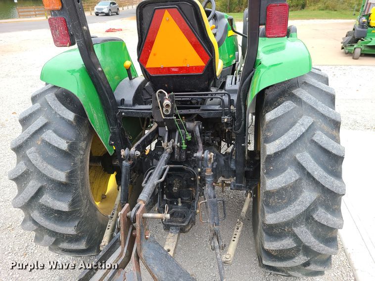 image for item HM9254 2007 John Deere 4320  tractor