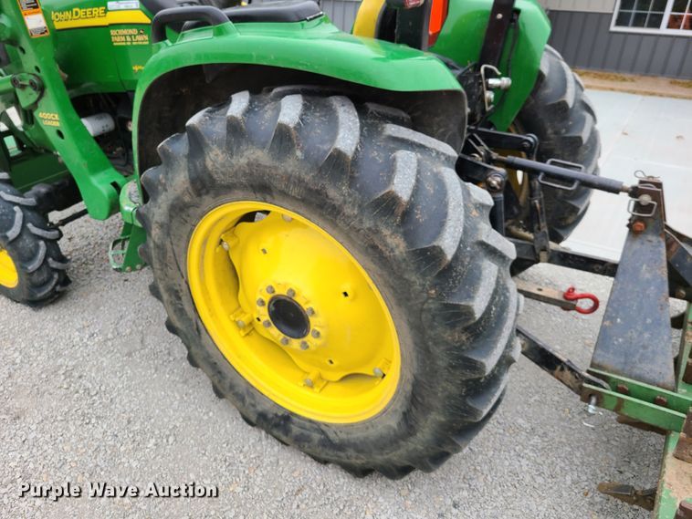 image for item HM9254 2007 John Deere 4320  tractor