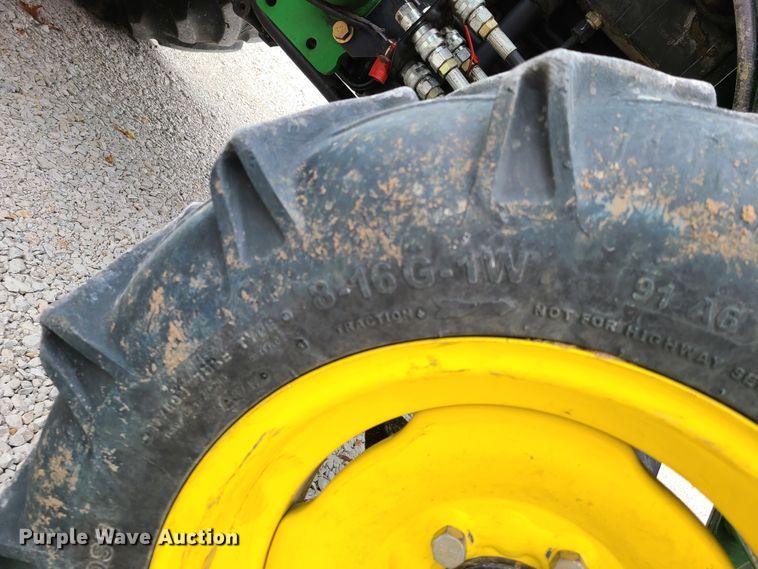 image for item HM9254 2007 John Deere 4320  tractor