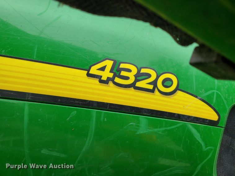 image for item HM9254 2007 John Deere 4320  tractor