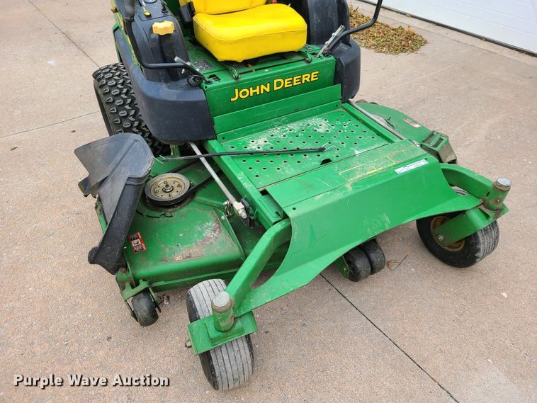 image for item HM9255 John Deere 997 ZTR lawn mower