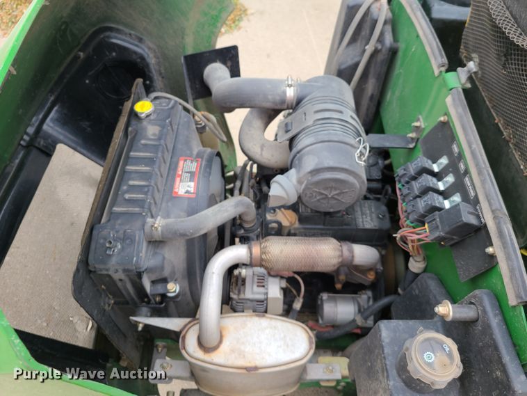 image for item HM9255 John Deere 997 ZTR lawn mower