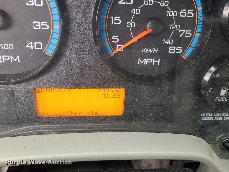 image for item HM9256 2014 International 4300  ambulance