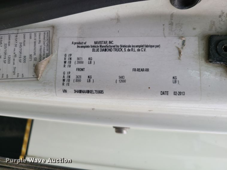 image for item HM9256 2014 International 4300  ambulance