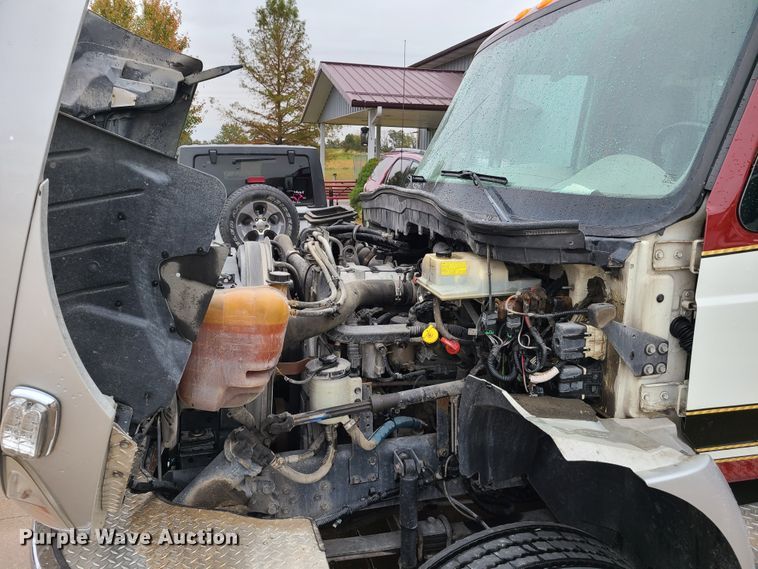 image for item HM9257 2014 International 4300  ambulance