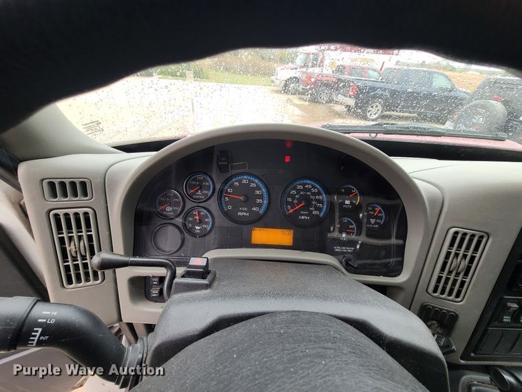 image for item HM9257 2014 International 4300  ambulance