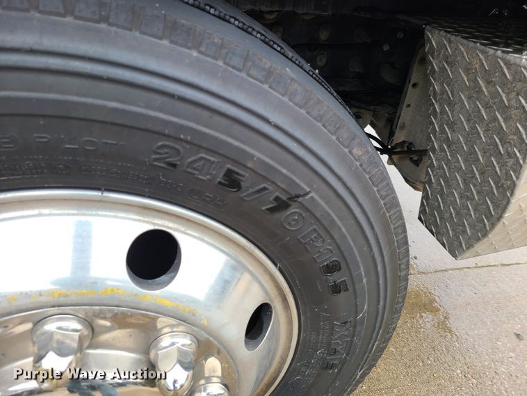 image for item HM9257 2014 International 4300  ambulance