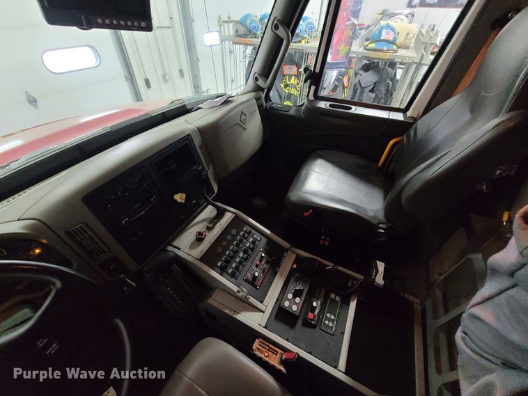 image for item HM9258 2014 International 4300  ambulance