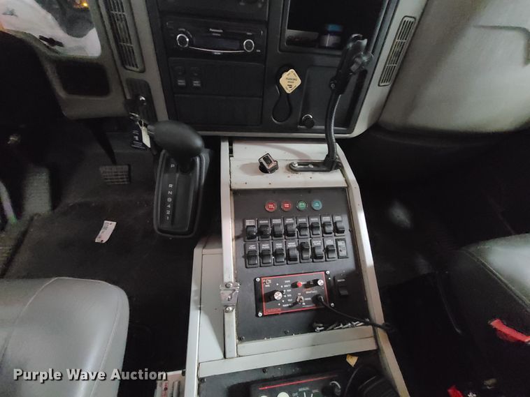 image for item HM9258 2014 International 4300  ambulance