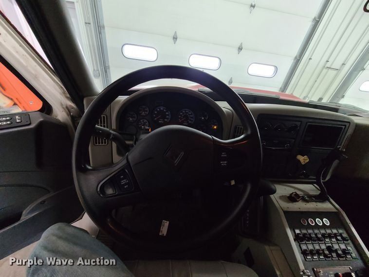 image for item HM9258 2014 International 4300  ambulance