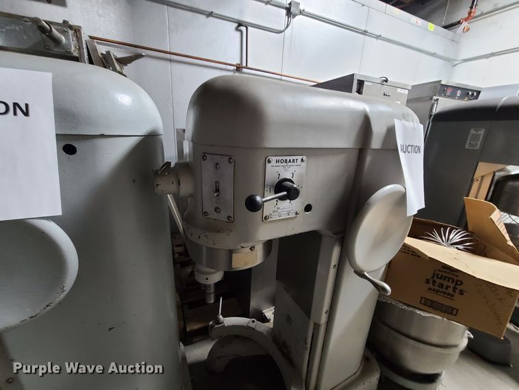 image for item HM9264 (2) Hobart H600 mixers