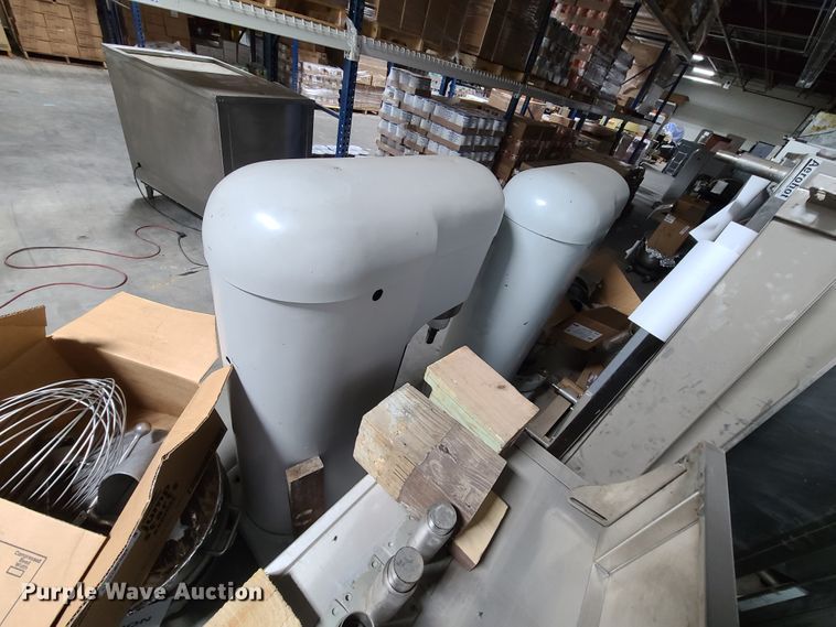 image for item HM9264 (2) Hobart H600 mixers