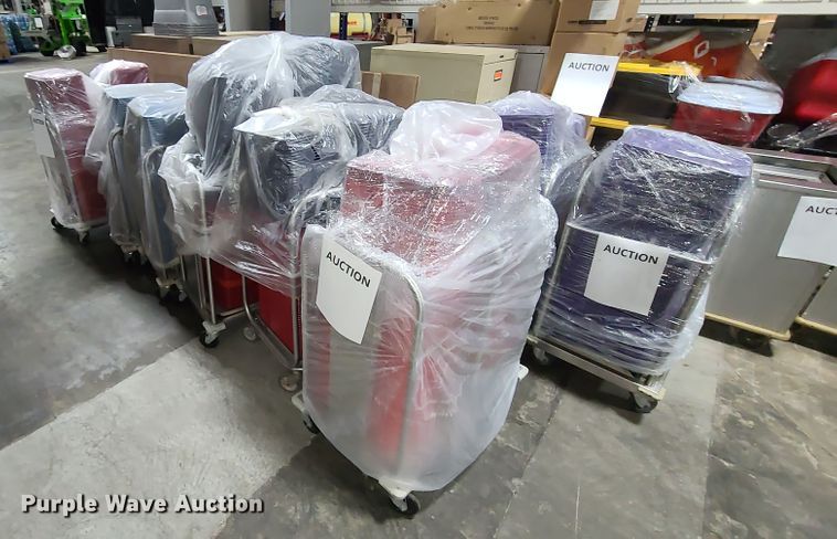 image for item HM9270 Approximately 1,200 lunch trays