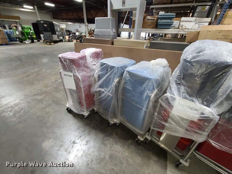 image for item HM9270 Approximately 1,200 lunch trays