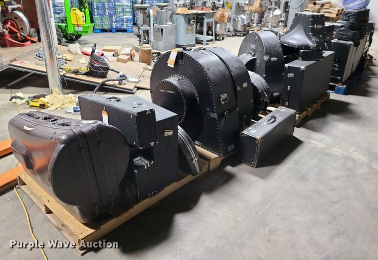 image for item HM9274 Band instruments