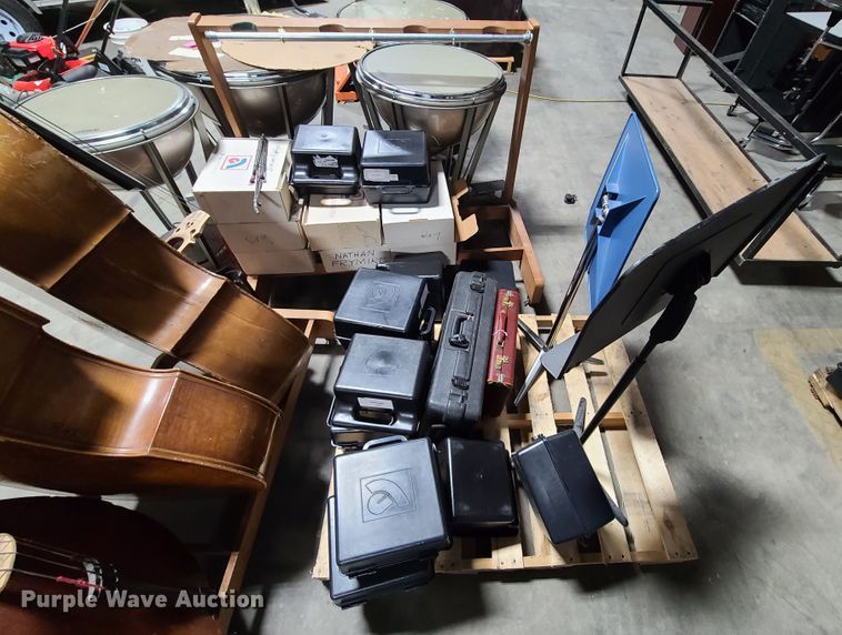 image for item HM9275 Band instruments