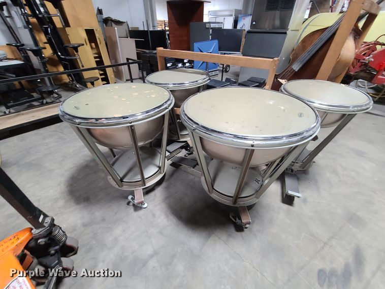 image for item HM9275 Band instruments
