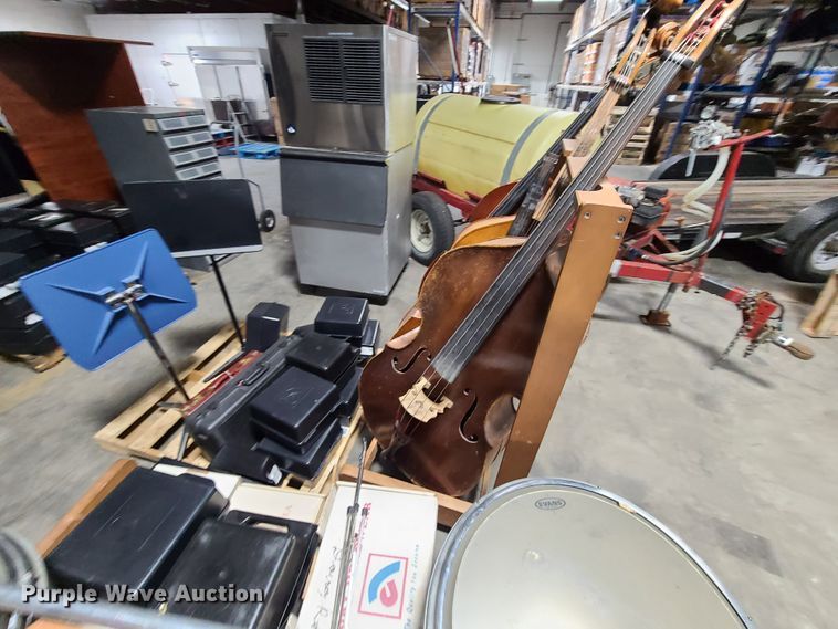 image for item HM9275 Band instruments