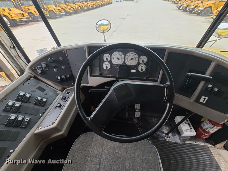 image for item HM9288 2001 International 3800 AmTran  school bus