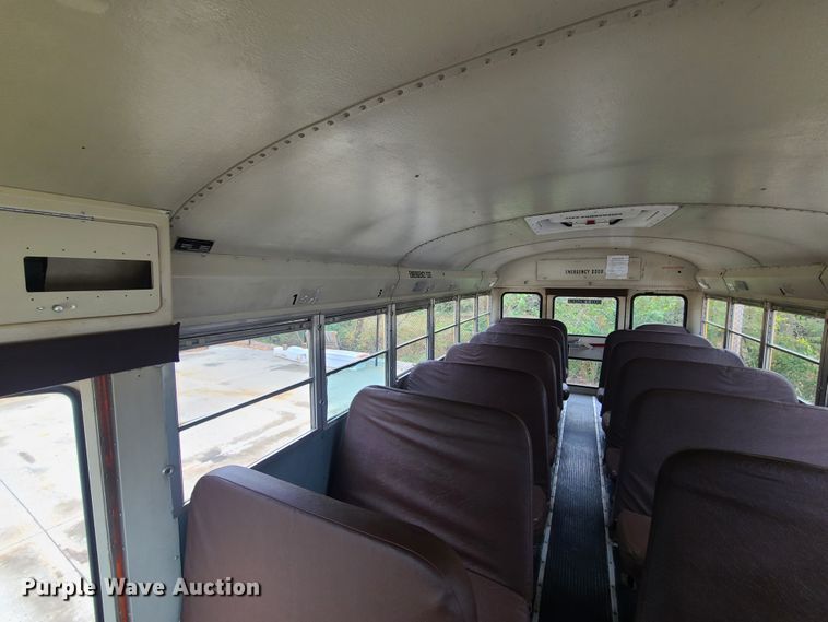 image for item HM9288 2001 International 3800 AmTran  school bus