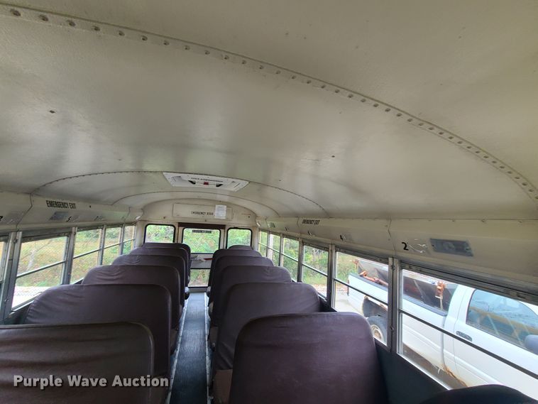 image for item HM9288 2001 International 3800 AmTran  school bus