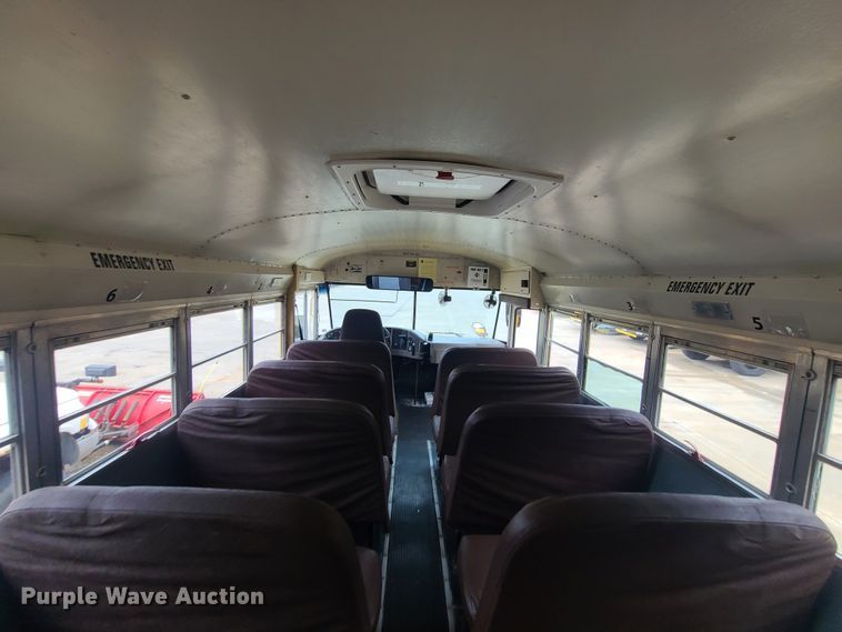 image for item HM9288 2001 International 3800 AmTran  school bus