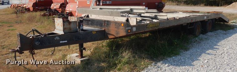 image for item HN9382 1988 Towmaster equipment trailer