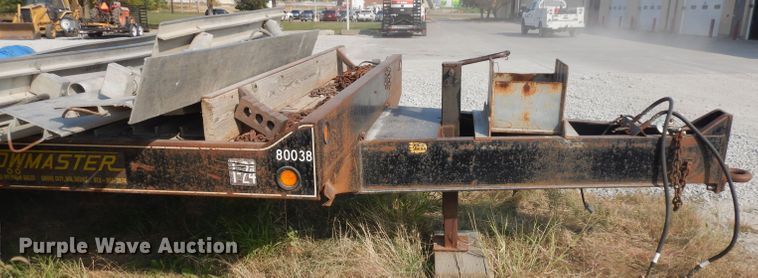 image for item HN9382 1988 Towmaster equipment trailer