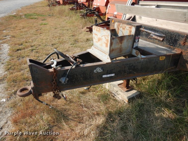 image for item HN9382 1988 Towmaster equipment trailer