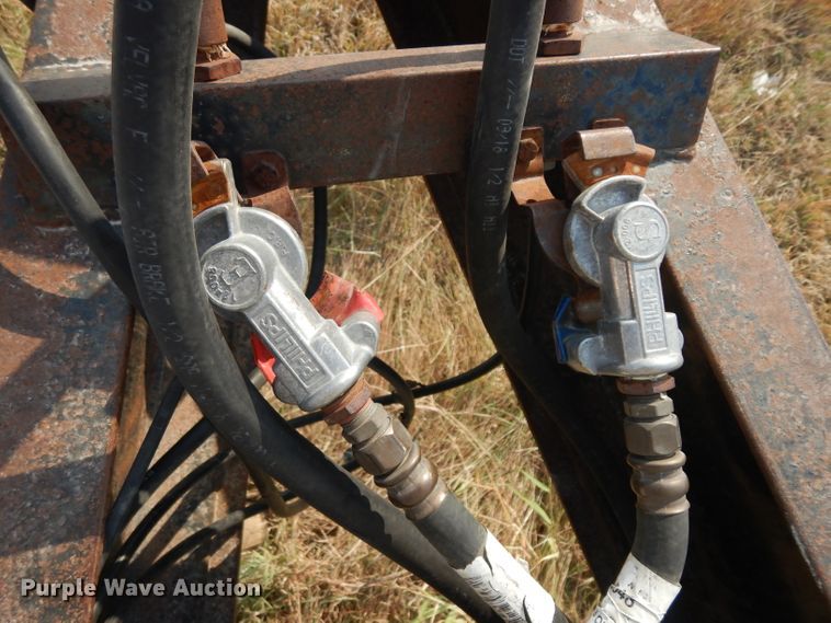 image for item HN9382 1988 Towmaster equipment trailer