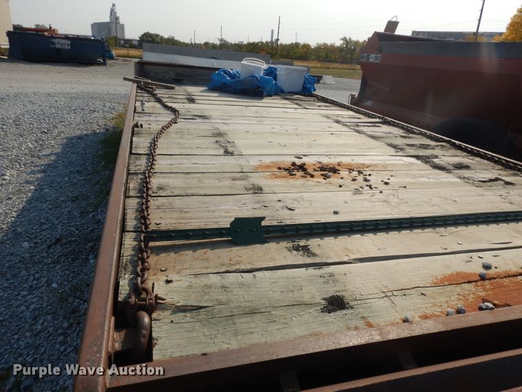 image for item HN9382 1988 Towmaster equipment trailer