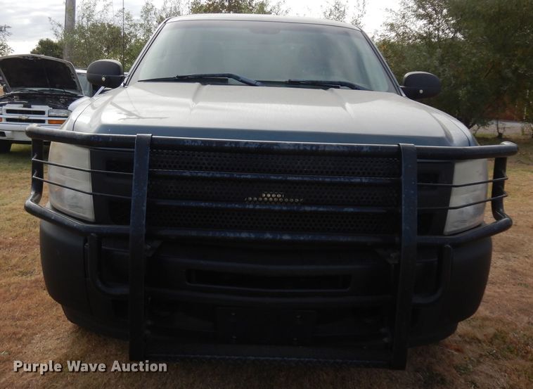 image for item HN9437 2009 Chevrolet Silverado 1500  Ext. Cab pickup truck