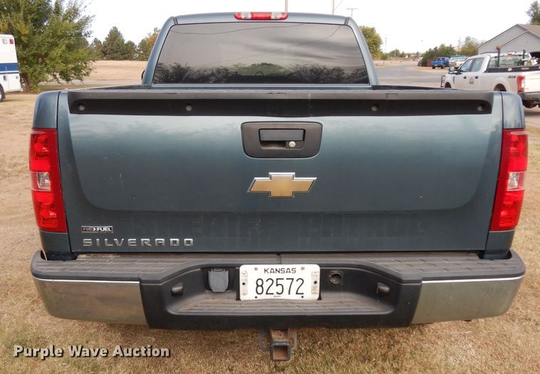 image for item HN9437 2009 Chevrolet Silverado 1500  Ext. Cab pickup truck